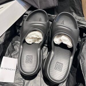 Givenchy Black Sandals Sleek Minimalist Design